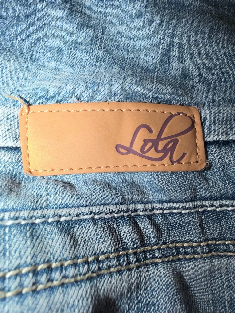 Lola Leah MLB Mid-Rise Bootcut Flared Stretch Jeans in Medium Blue Wash 8. A50